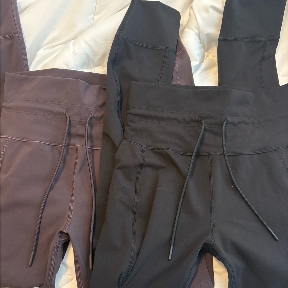 Vuori Women's Leggings in Black and Brown Duo